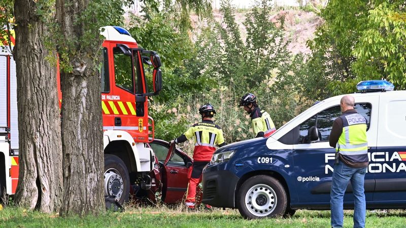 Bomberos y Policía Nacional en el Segundo Sotillo