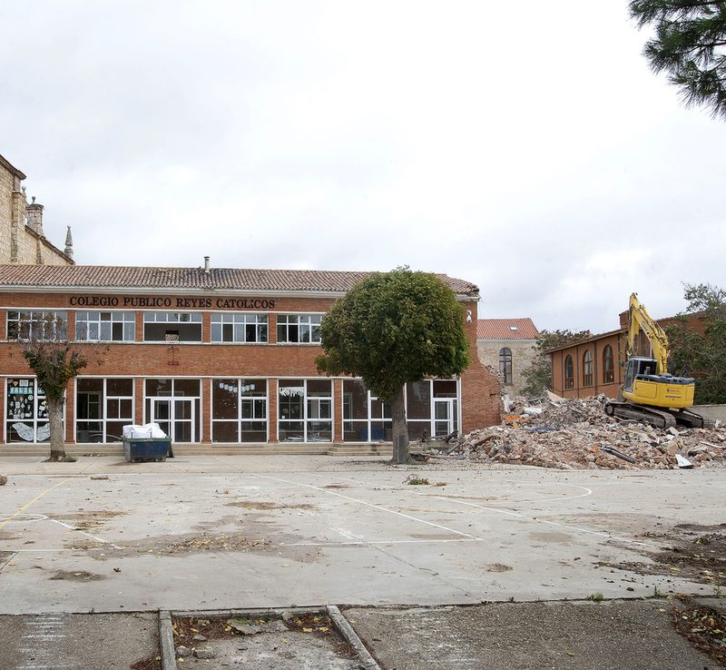 Solar del antiguo colegio Reyes Católicos de Dueñas