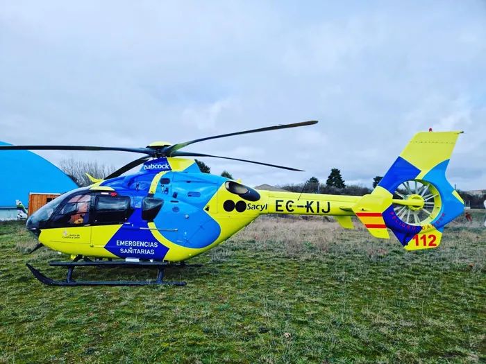 Helicóptero de emergencias sanitarias (imagen de archivo)